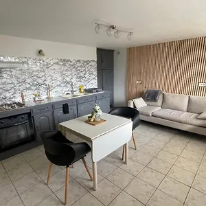 https://appartement-avec-petit-jardin.midi-pyreneeshotels.com