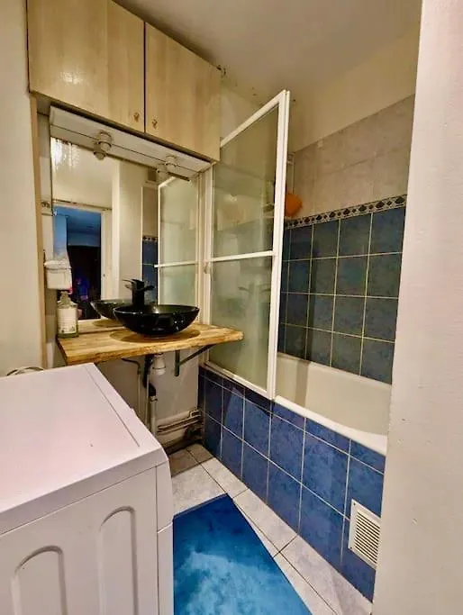 Impeccable Chambre, Bien Place, Calme & Tout Equipe Grenoble France